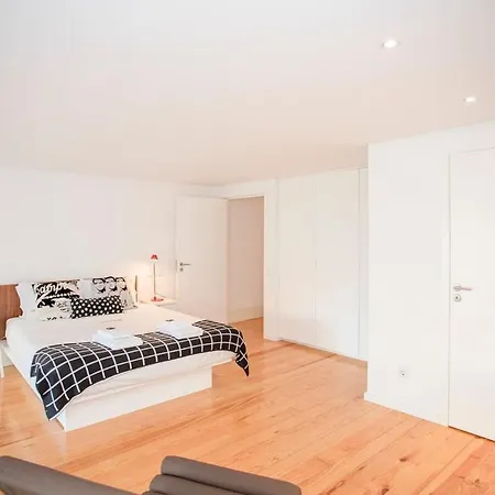 Apartman Liiiving In - Garden Light Mezzanine Porto