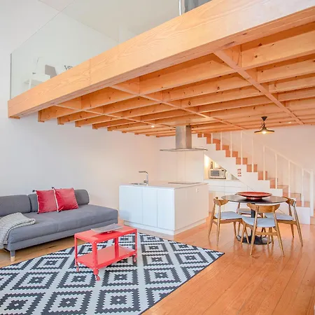 Liiiving In - Garden Light Mezzanine Appartement Oporto