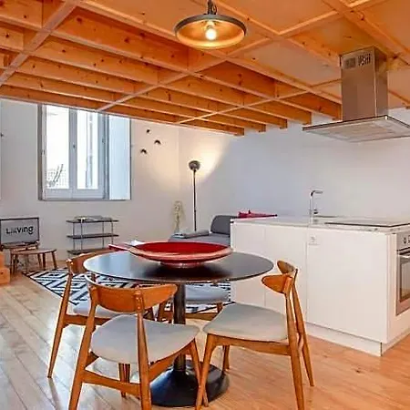 Liiiving In - Garden Light Mezzanine شقة بورتو