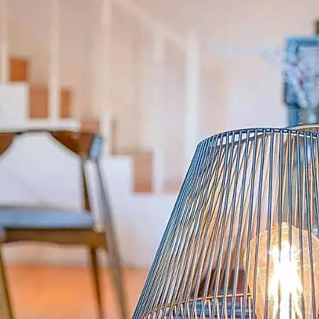 شقة Liiiving In - Garden Light Mezzanine