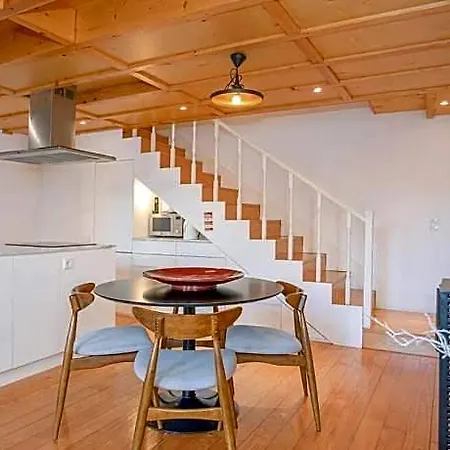 شقة Liiiving In - Garden Light Mezzanine *