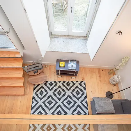 Liiiving In - Garden Light Mezzanine 波尔图