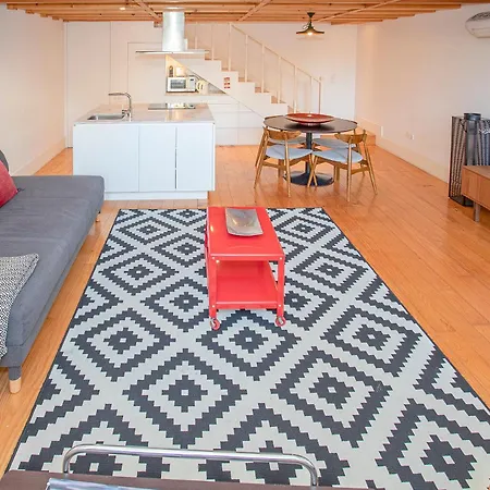 公寓 Liiiving In - Garden Light Mezzanine