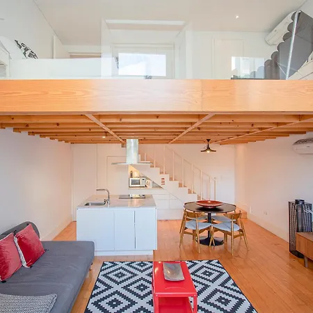 公寓 Liiiving In - Garden Light Mezzanine 波尔图
