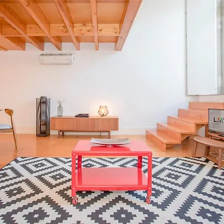 Liiiving In - Garden Light Mezzanine Appartement *