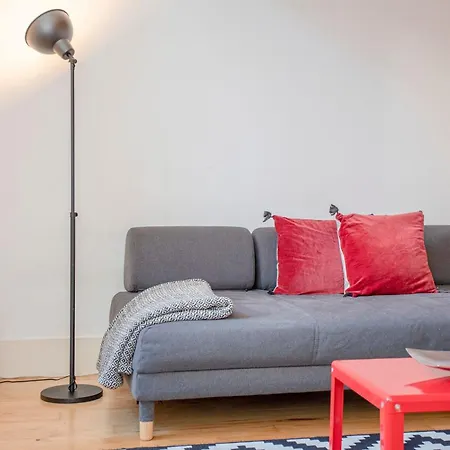 Liiiving In - Garden Light Mezzanine Apartment