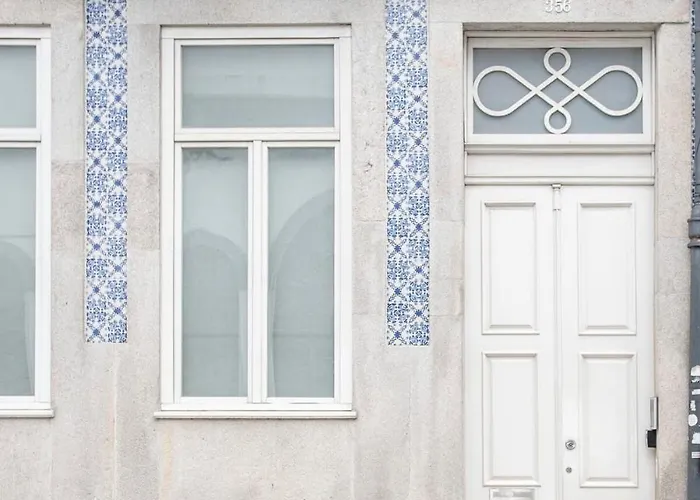 Liiiving In - Garden Light Mezzanine Lägenhet *