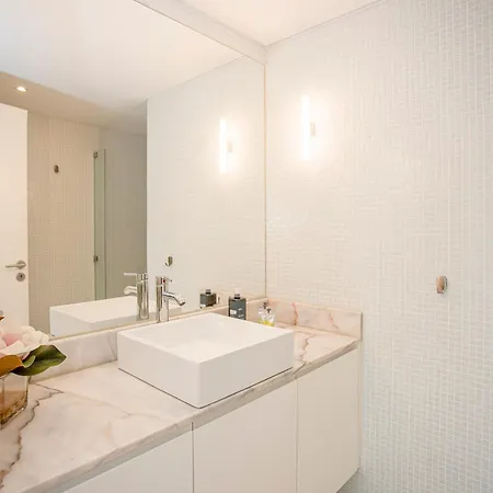 Liiiving In - Garden Light Mezzanine